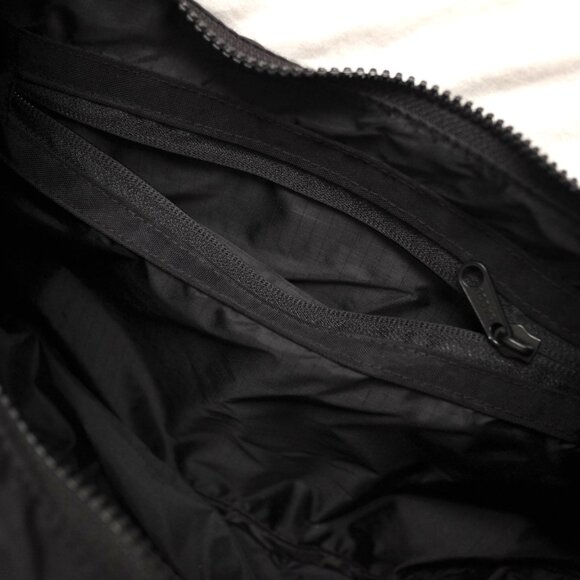 BAGGU Medium Nylon Crescent Bag - 37.5" strap - Like New - Picture 7 of 8